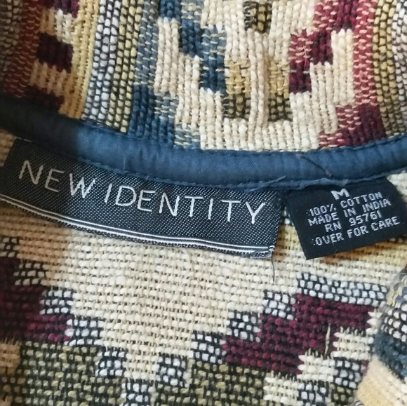 NEW INDENTITY - Picture 15 of 16